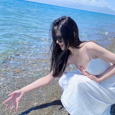 草裙舞女孩